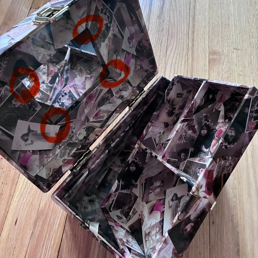 90’s Jewelry case with removable tray and mirror, ‘Victorian Postcards’
